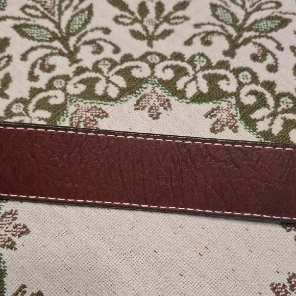 Elegant Brown Leather Belt with Silver Buckle - Picture 10 of 16